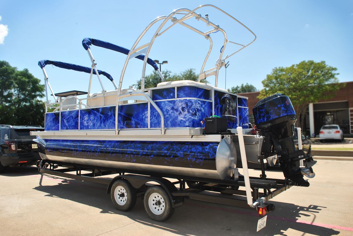 Check out this customized Sun Tracker Pontoon Boat! 
