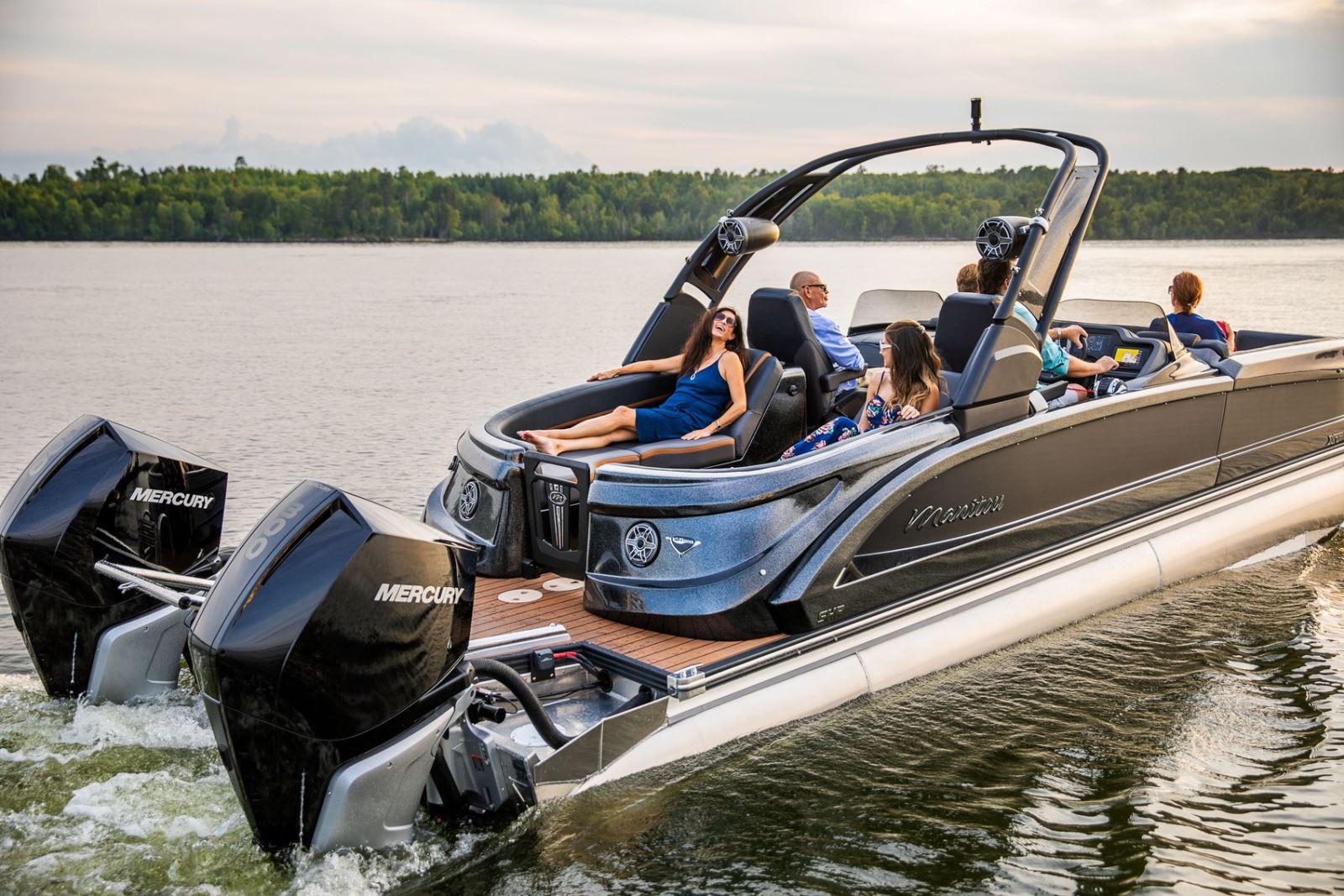 Luxury Pontoons Take Pleasure Boating to a New Level.