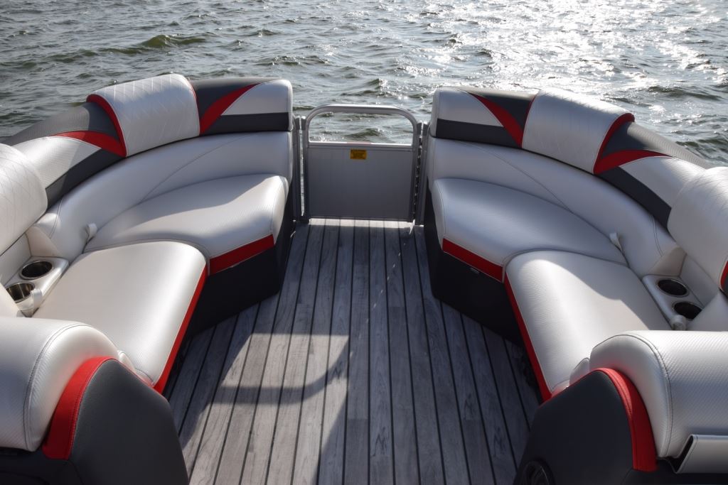 berkshire 23 rfx sts 3.0 pontoon & deck boat magazine